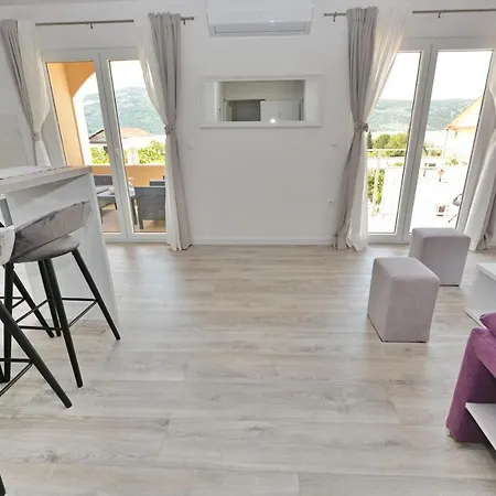Apartman Maris *